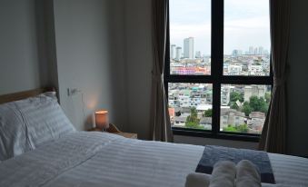 Wooden Suites (The Rich @Sathorn-Taksin)