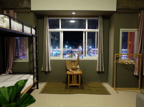 มานอน ภูเก็ต โฮสเทล