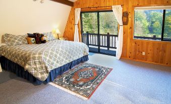 Index River Roost - Three Bedroom Cabin with River View