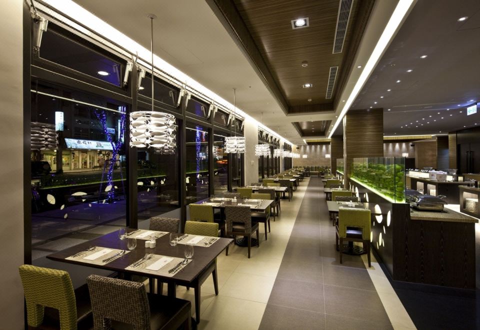 3. 레이크쇼어 호텔..