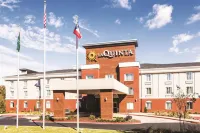 Holiday Inn Express & Suites MILLEDGEVILLE by IHG