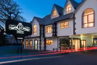 Asure Destiny on Fitzherbert Motel Hotels in 