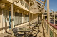 MAS Country Riverboat Lodge Motor Inn Hotel a Echuca