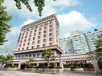 Aura Tourist Hotel Hotels near Hwarimseonwon
