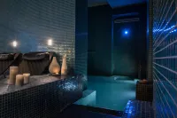 Hotel C2 - Hot Tub