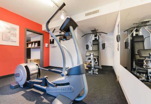 노비나 호텔 뵈더제