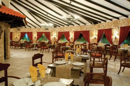 Lifestyle Crown Residence Suites