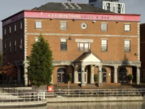 Manchester Salford Quays Hotels in Stretford