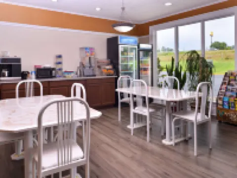 アメリカズ ベスト バリュー イン リッチモンド サウス バミューダのホテル