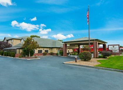 Oxford Suites Hermiston