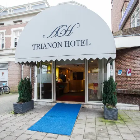 Budget Trianon Hotel Отели рядом с достопримечательностью «Ауд-Вест»