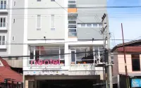 Neotel Hotel City Centre فنادق في بيراو