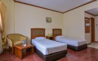 Sulthan Hotel International Hotels near Air Minum R.O. Mount Raya