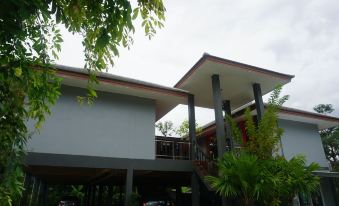 Thai House Hotel & Resort Hat Yai - Housity