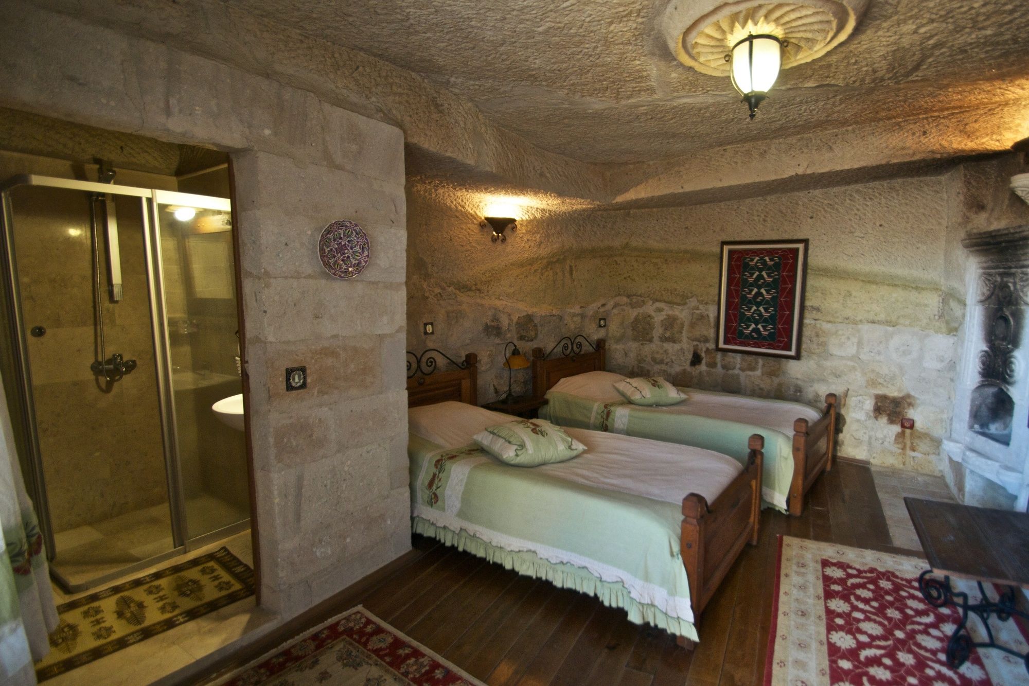 Sultan Cave Suites