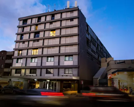 Veriu Randwick Hotels in Randwick