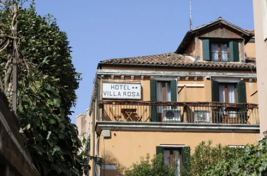 ホテル ヴィラ ロサ