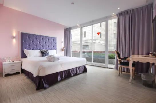 高雄獅子王商務旅館