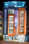 Isa Victory Hotel Boutique Hotels near La Virginia Park