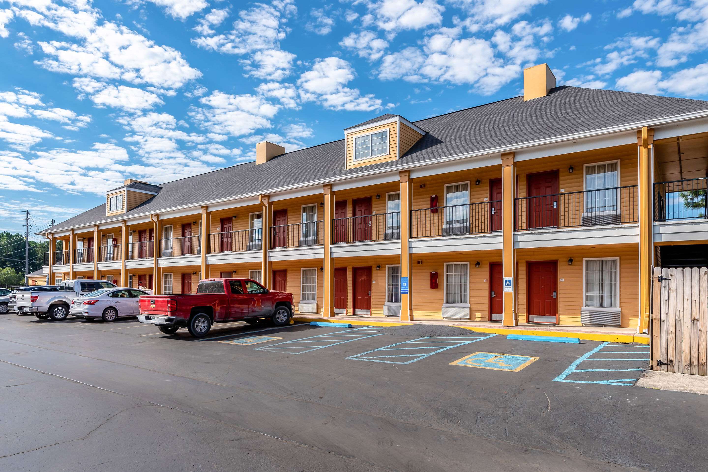 Quality Inn Decatur River City