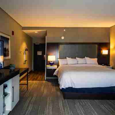 Hampton Inn & Suites Foxborough -Mansfield Rooms