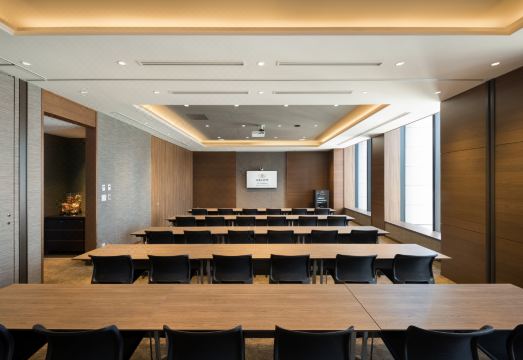 애스콧 마루노우치 도쿄 외관