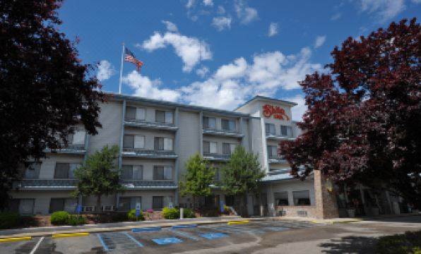 Shilo Inn Suites Hotel - Nampa Suites
