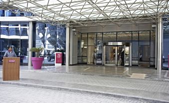 Crowne Plaza Doha - the Business Park