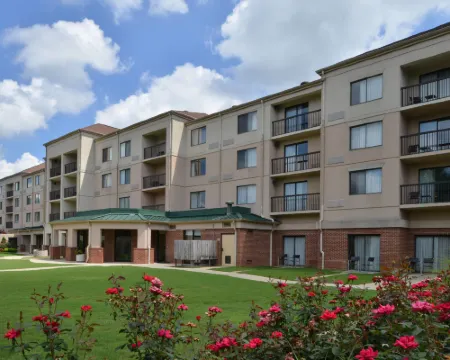 Courtyard Decatur Hotels in Decatur