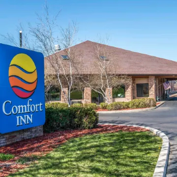 Quality Inn Marshall Near I-69