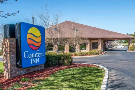 Quality Inn Marshall Near I-69 Отели в г. Маршалл