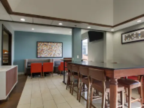 Holiday Inn Express & Suites LEBANON by IHG Hotels in Laclede County