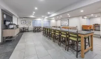 Holiday Inn Express & Suites CHARLOTTETOWN by IHG - Aamiainen