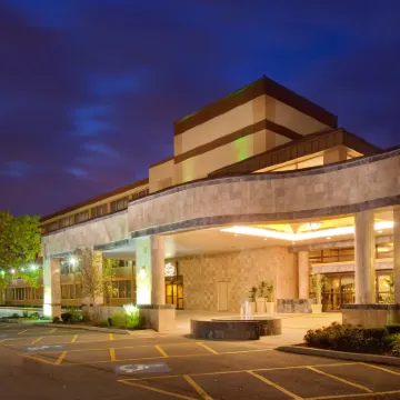 Holiday Inn & Suites 芝加哥北岸（斯科基） 鄰近贾维斯的酒店