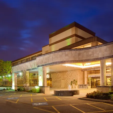 Holiday Inn & Suites CHICAGO NORTH SHORE (SKOKIE) by IHG