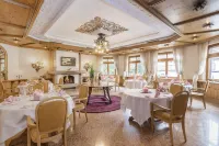 Hotel & Restaurant Becher فنادق في Bad uberkingen