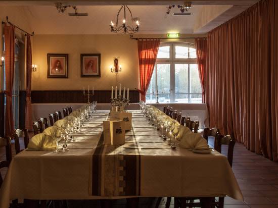Hotel Landhaus Milser Reviews For 4 Star Hotels In Duisburg Trip Com