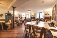 Gasthof - Hotel Zur Post Hotels in Traunstein