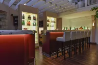 โรงแรมเอเทรียม อะมาเดอุส - ที่มีบาร์