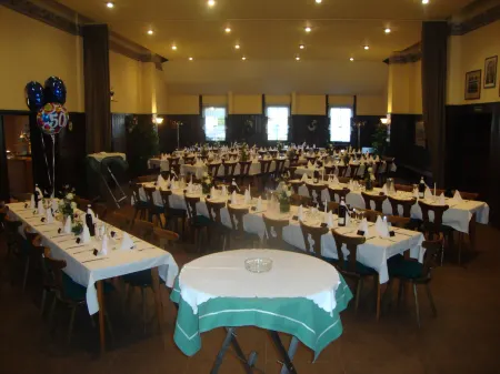 Zum Adler Gasthof Отели рядом с достопримечательностью «Schlossmuseum - Schloss Budingen»