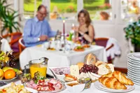 Hotel Sonnengarten - breakfast
