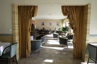 Anne de Beaujeu Hotels in Gien