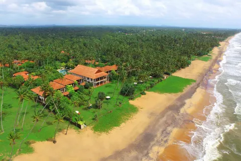 Clove Beach Wadduwa