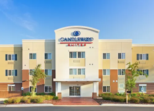 Candlewood Suites 温泉城