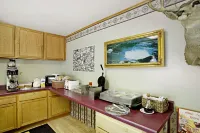 Americas Best Value Inn-Jonesville/Hillsdale Hotels in Jonesville