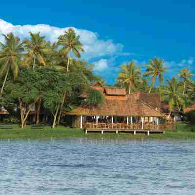 Kumarakom Lake Resort Hotel Exterior