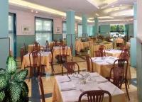Hotel Diana