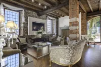 Borgo il Mezzanino Hôtels à : Puegnago sul Garda