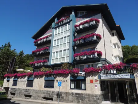 Apartamentos Mundaka Отели в г. Бакио