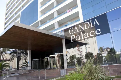 VS Gandía Palace Hotel فنادق في Grau i Platja